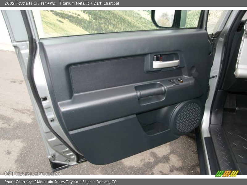 Titanium Metallic / Dark Charcoal 2009 Toyota FJ Cruiser 4WD