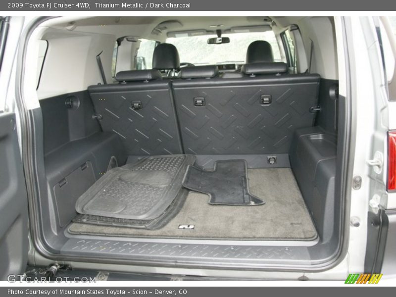Titanium Metallic / Dark Charcoal 2009 Toyota FJ Cruiser 4WD