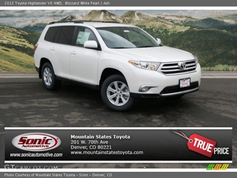 Blizzard White Pearl / Ash 2013 Toyota Highlander V6 4WD