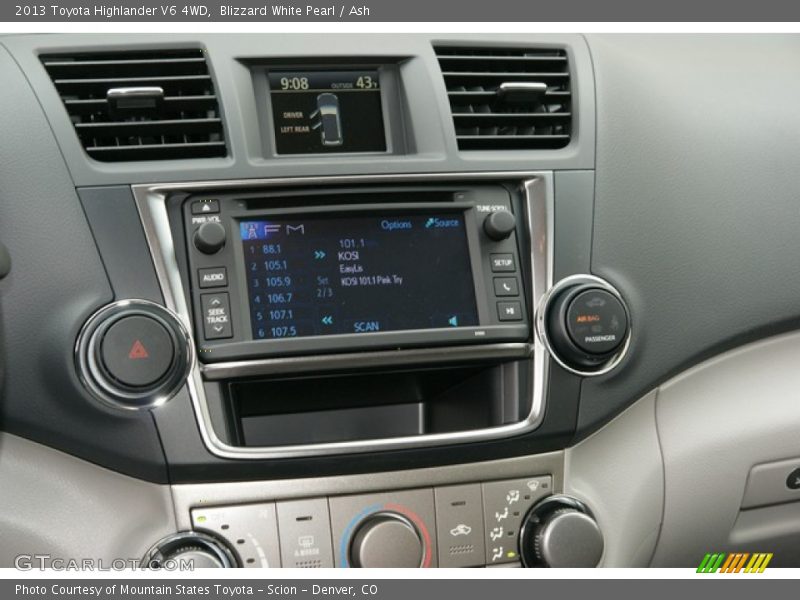 Blizzard White Pearl / Ash 2013 Toyota Highlander V6 4WD