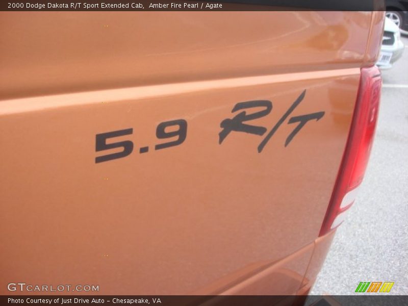  2000 Dakota R/T Sport Extended Cab Logo