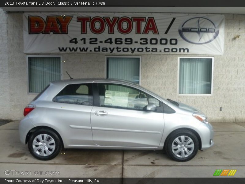 Classic Silver Metallic / Ash 2013 Toyota Yaris L 3 Door