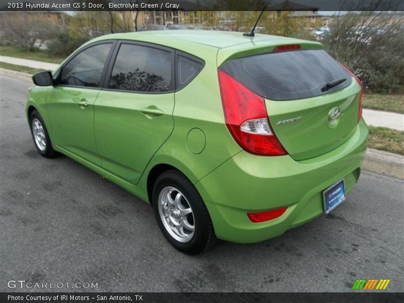 Electrolyte Green / Gray 2013 Hyundai Accent GS 5 Door