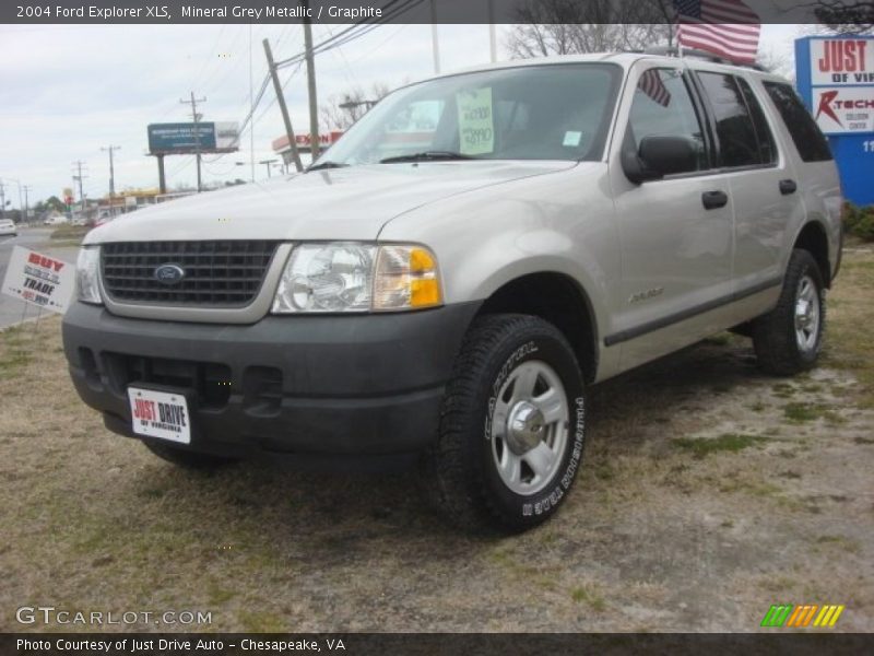 Mineral Grey Metallic / Graphite 2004 Ford Explorer XLS