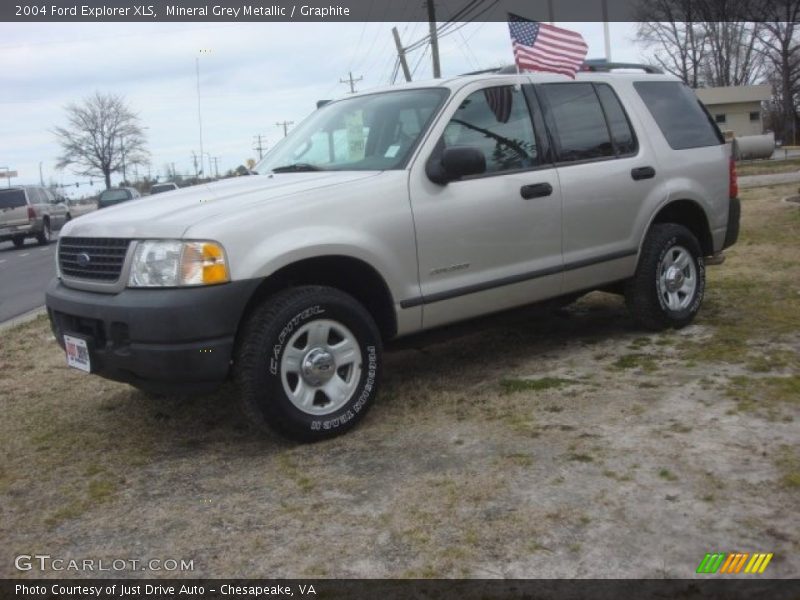 Mineral Grey Metallic / Graphite 2004 Ford Explorer XLS