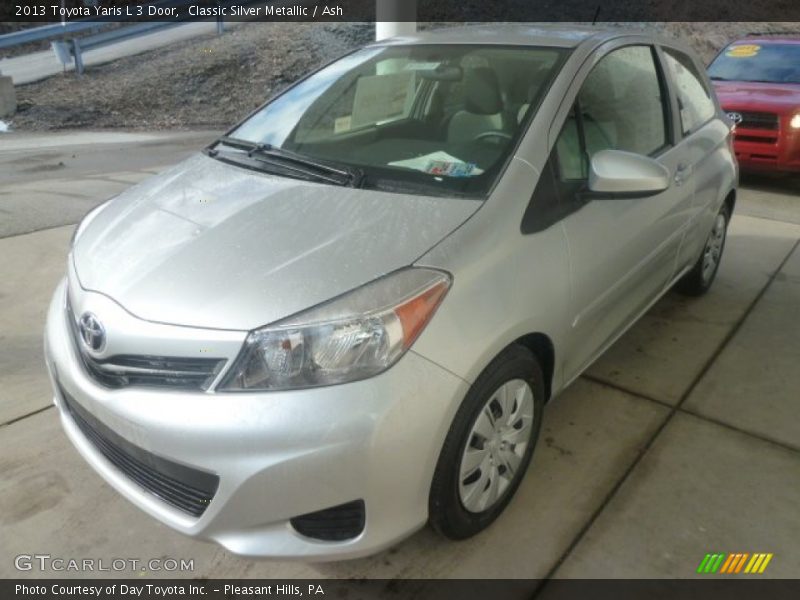 Classic Silver Metallic / Ash 2013 Toyota Yaris L 3 Door