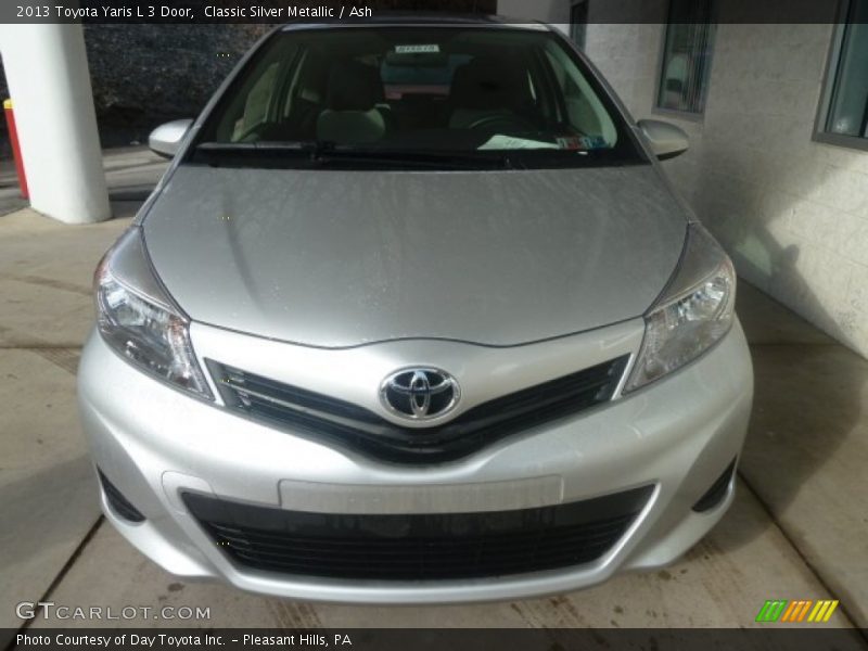 Classic Silver Metallic / Ash 2013 Toyota Yaris L 3 Door