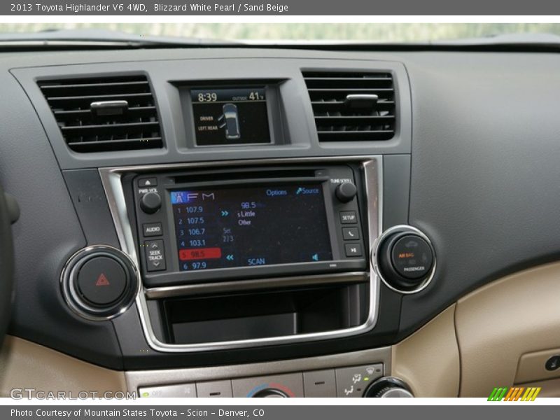 Blizzard White Pearl / Sand Beige 2013 Toyota Highlander V6 4WD