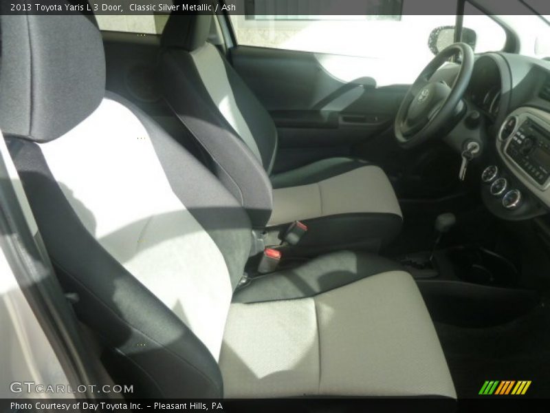 Classic Silver Metallic / Ash 2013 Toyota Yaris L 3 Door