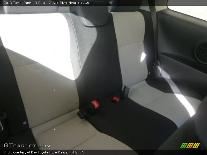 Classic Silver Metallic / Ash 2013 Toyota Yaris L 3 Door