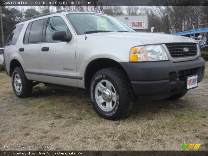 Mineral Grey Metallic / Graphite 2004 Ford Explorer XLS