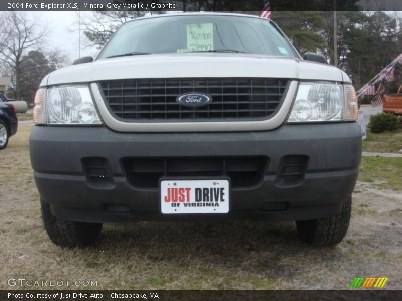 Mineral Grey Metallic / Graphite 2004 Ford Explorer XLS