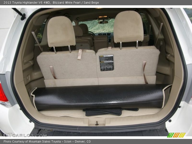 Blizzard White Pearl / Sand Beige 2013 Toyota Highlander V6 4WD