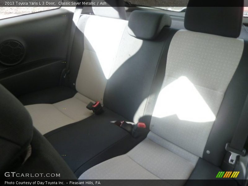 Classic Silver Metallic / Ash 2013 Toyota Yaris L 3 Door