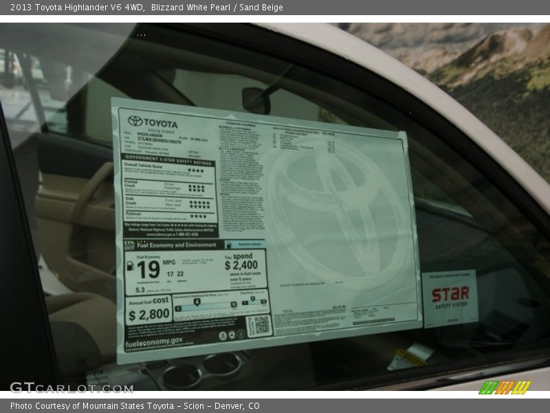 Blizzard White Pearl / Sand Beige 2013 Toyota Highlander V6 4WD