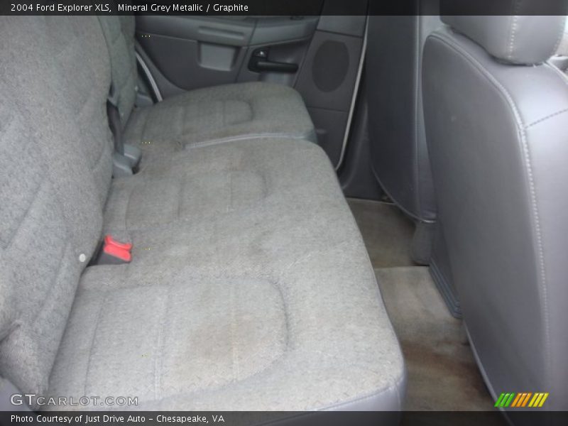 Mineral Grey Metallic / Graphite 2004 Ford Explorer XLS