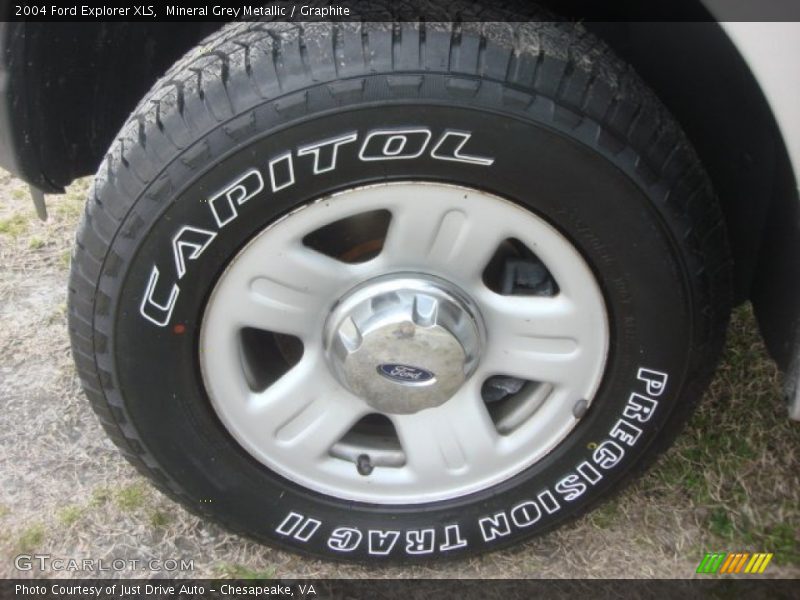 Mineral Grey Metallic / Graphite 2004 Ford Explorer XLS
