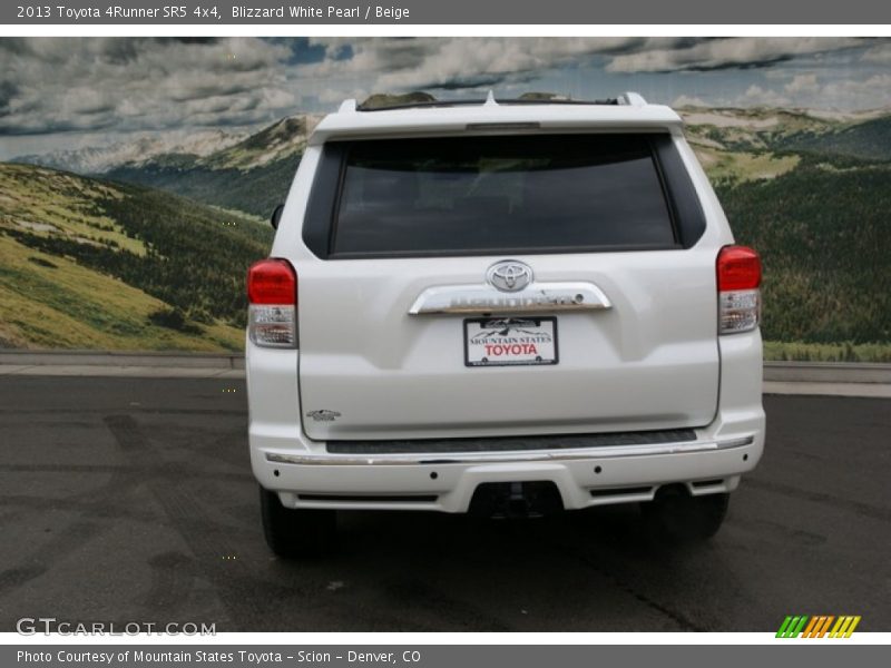 Blizzard White Pearl / Beige 2013 Toyota 4Runner SR5 4x4
