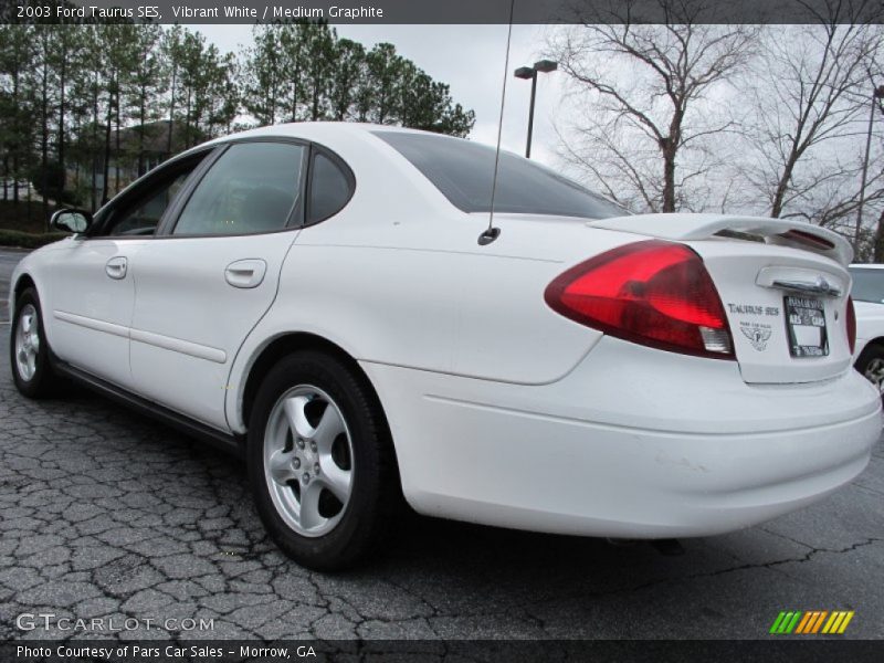 Vibrant White / Medium Graphite 2003 Ford Taurus SES