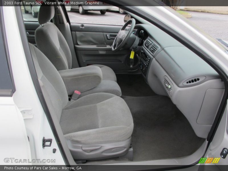Vibrant White / Medium Graphite 2003 Ford Taurus SES