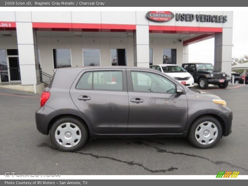 Magnetic Gray Metallic / Charcoal Gray 2009 Scion xD