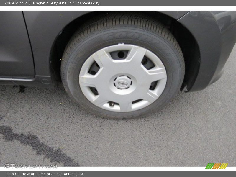 Magnetic Gray Metallic / Charcoal Gray 2009 Scion xD