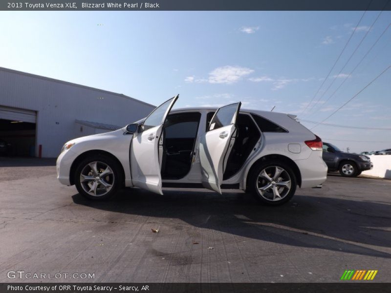 Blizzard White Pearl / Black 2013 Toyota Venza XLE