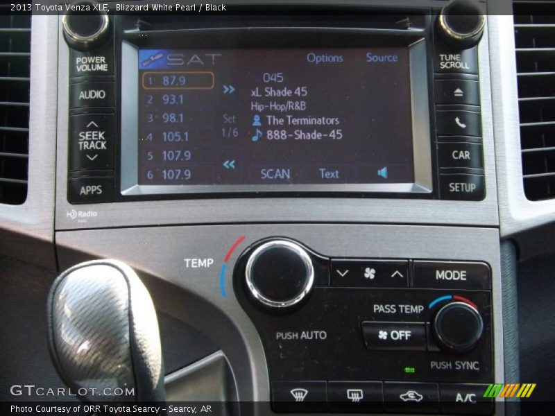 Blizzard White Pearl / Black 2013 Toyota Venza XLE