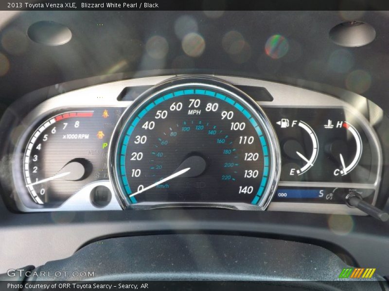 Blizzard White Pearl / Black 2013 Toyota Venza XLE
