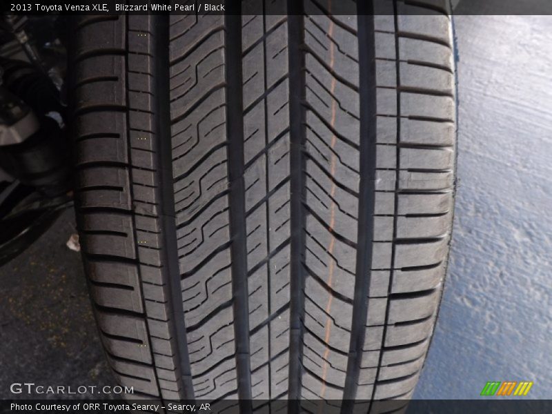Blizzard White Pearl / Black 2013 Toyota Venza XLE