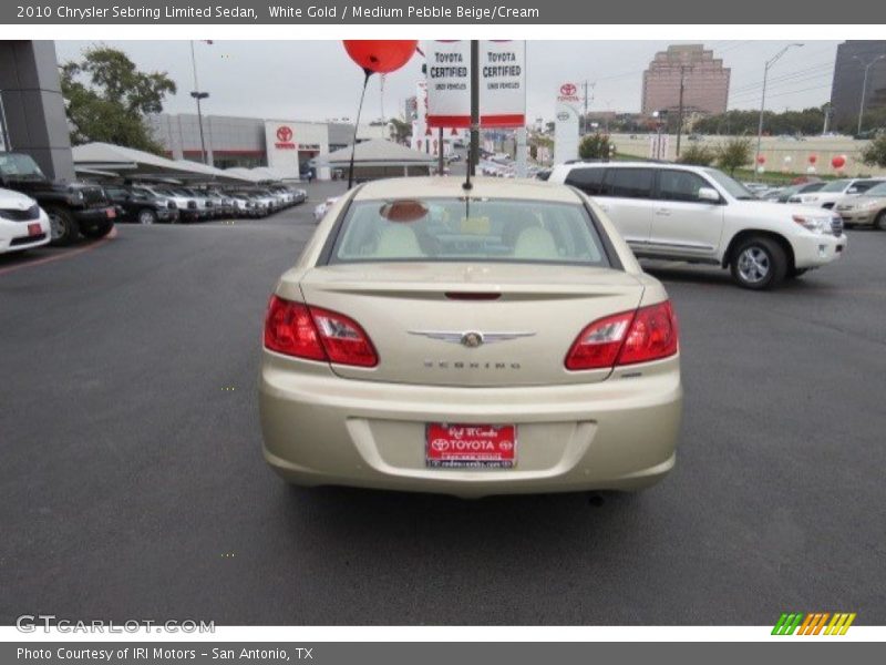 White Gold / Medium Pebble Beige/Cream 2010 Chrysler Sebring Limited Sedan