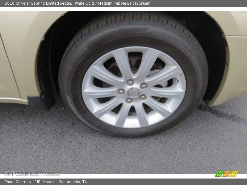 White Gold / Medium Pebble Beige/Cream 2010 Chrysler Sebring Limited Sedan