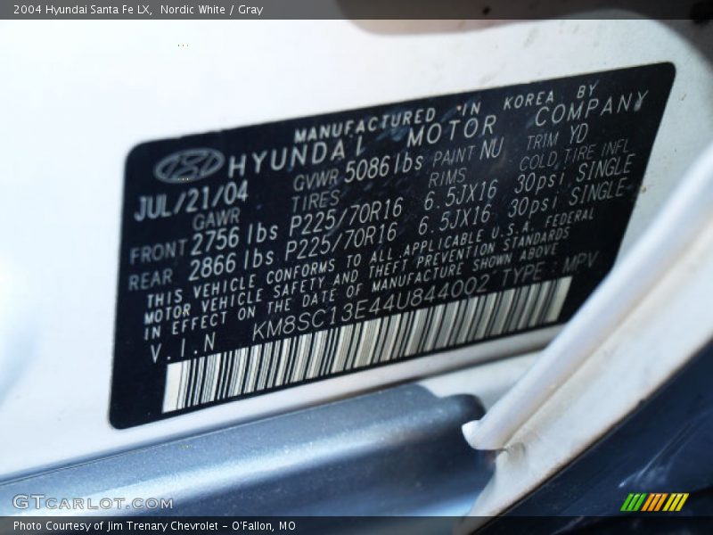 Nordic White / Gray 2004 Hyundai Santa Fe LX