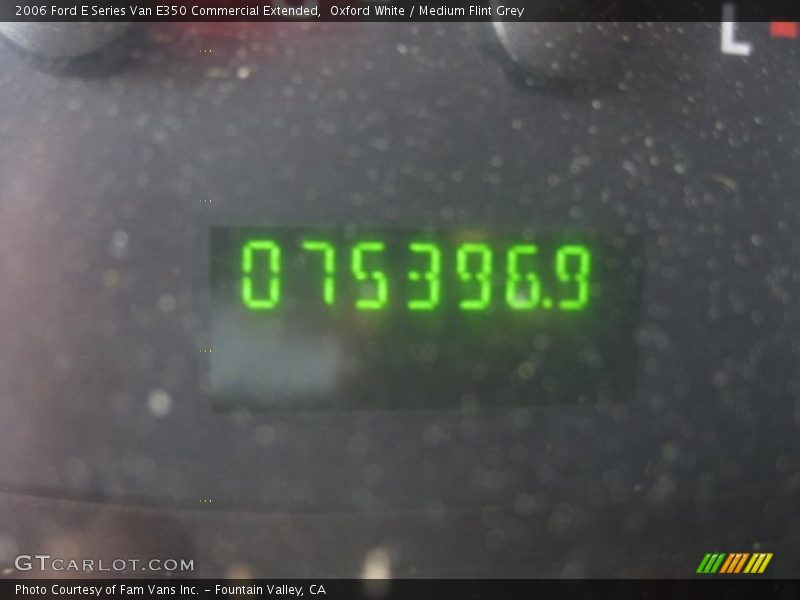 Oxford White / Medium Flint Grey 2006 Ford E Series Van E350 Commercial Extended