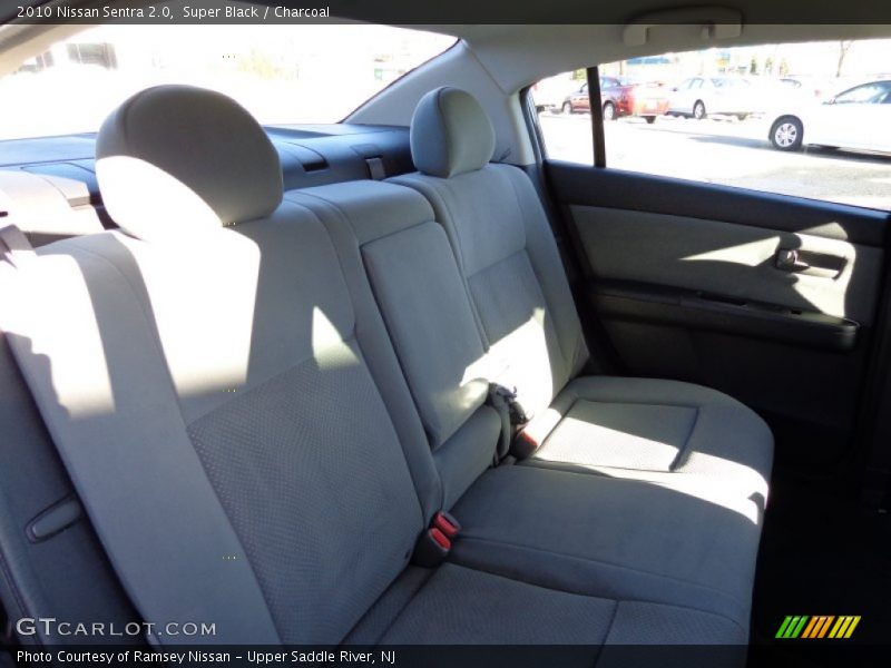 Super Black / Charcoal 2010 Nissan Sentra 2.0