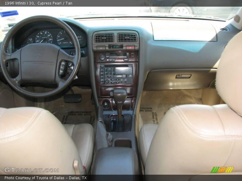 Cypress Pearl / Tan 1996 Infiniti I 30