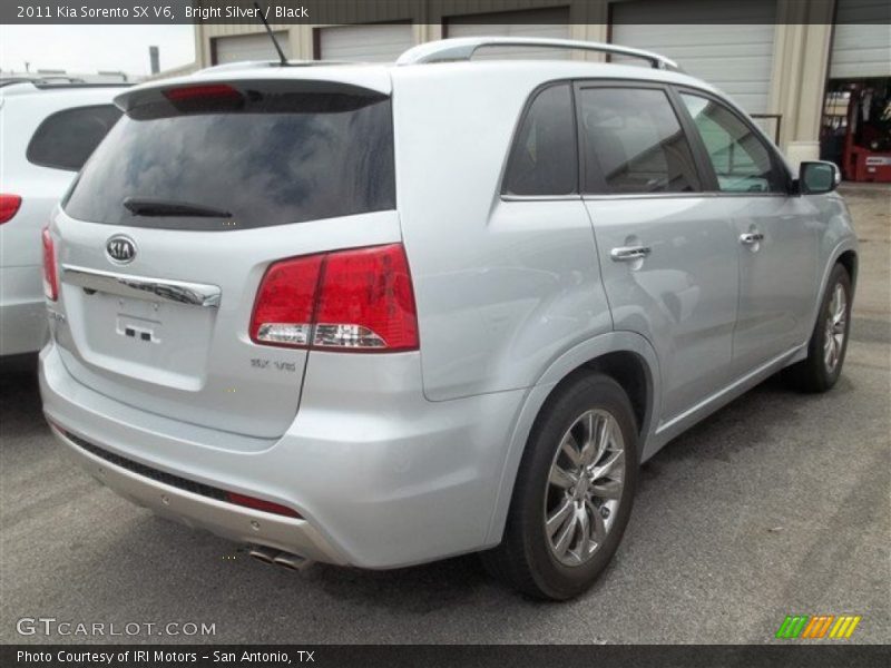 Bright Silver / Black 2011 Kia Sorento SX V6