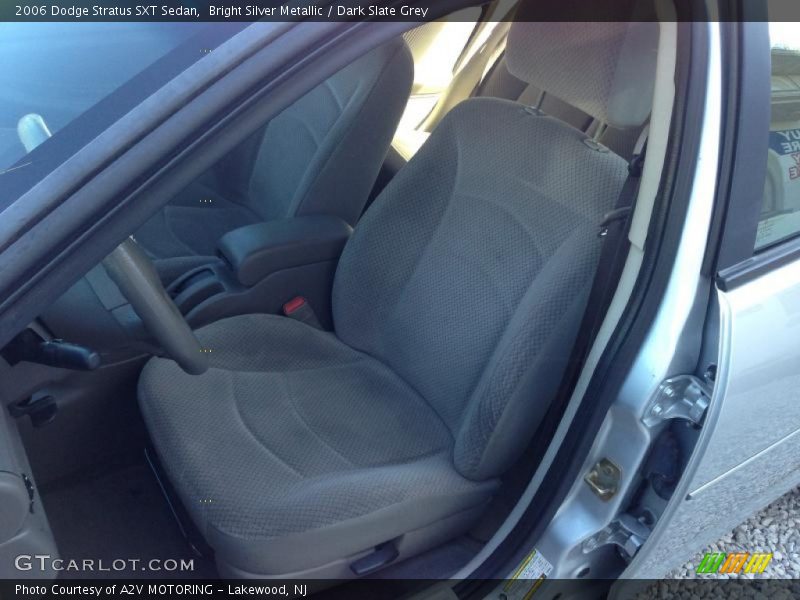 Bright Silver Metallic / Dark Slate Grey 2006 Dodge Stratus SXT Sedan