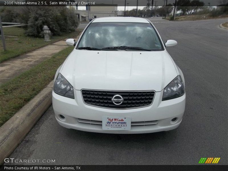 Satin White Pearl / Charcoal 2006 Nissan Altima 2.5 S