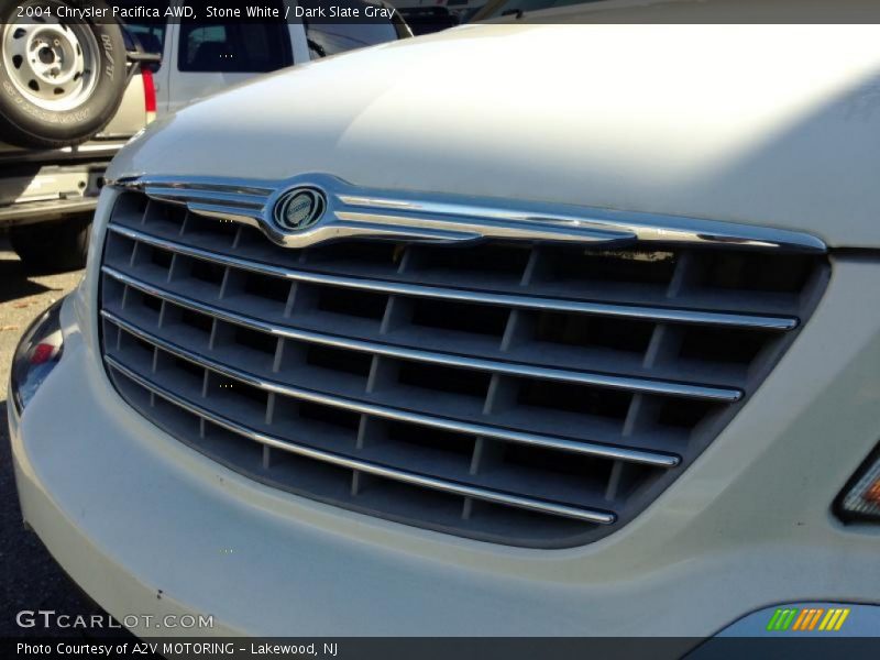 Stone White / Dark Slate Gray 2004 Chrysler Pacifica AWD