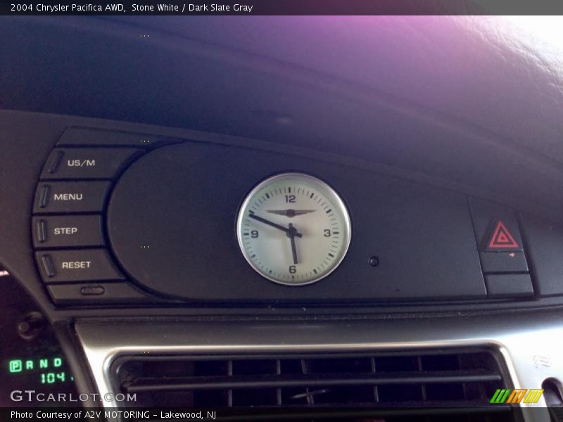 Stone White / Dark Slate Gray 2004 Chrysler Pacifica AWD