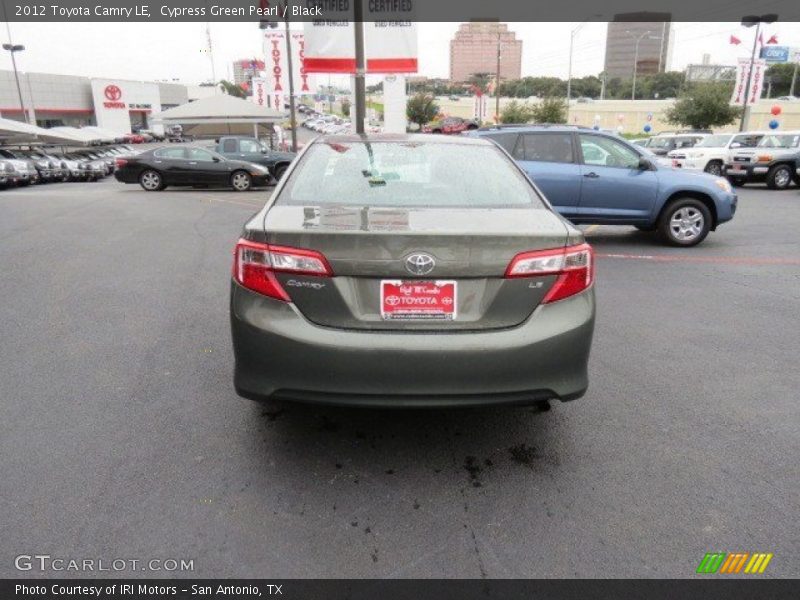 Cypress Green Pearl / Black 2012 Toyota Camry LE