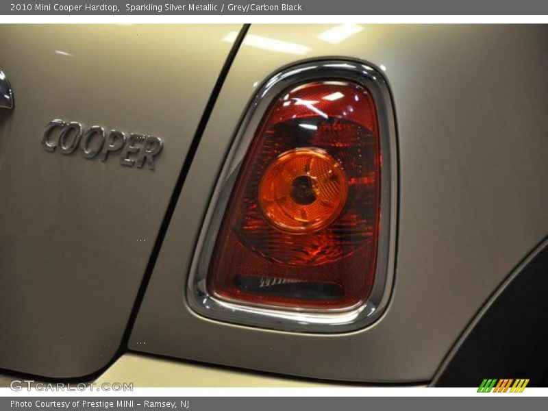 Sparkling Silver Metallic / Grey/Carbon Black 2010 Mini Cooper Hardtop