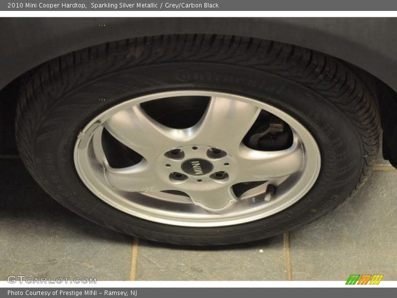 Sparkling Silver Metallic / Grey/Carbon Black 2010 Mini Cooper Hardtop
