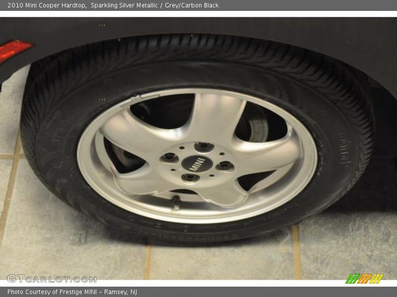 Sparkling Silver Metallic / Grey/Carbon Black 2010 Mini Cooper Hardtop