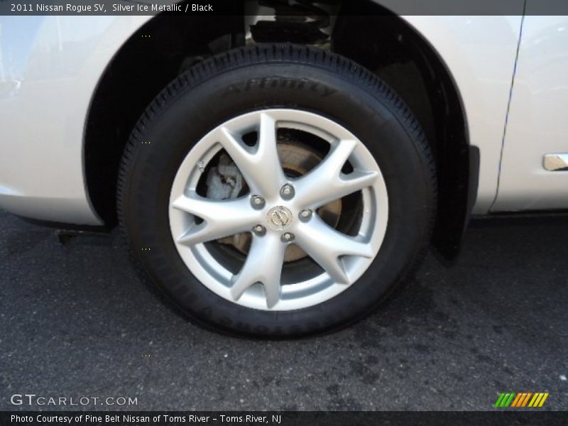 Silver Ice Metallic / Black 2011 Nissan Rogue SV