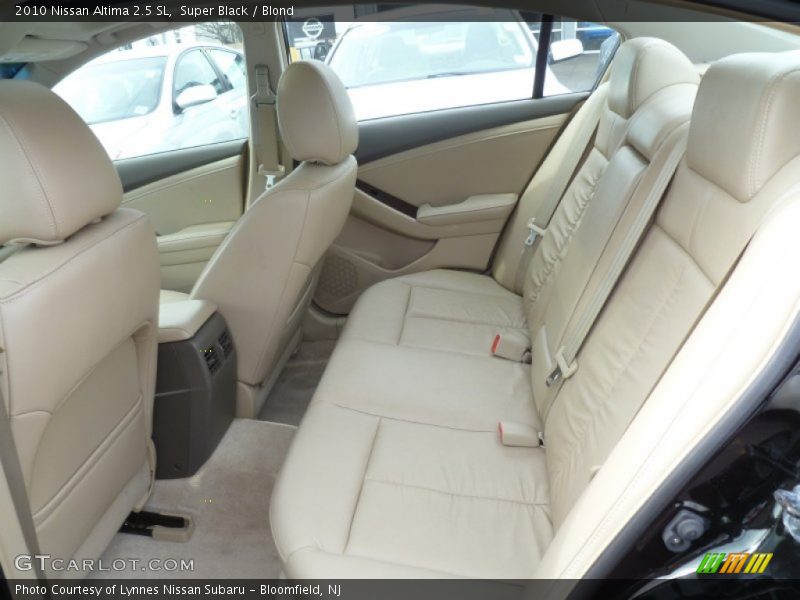 Super Black / Blond 2010 Nissan Altima 2.5 SL