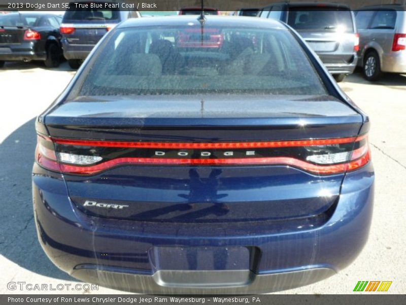 True Blue Pearl Coat / Black 2013 Dodge Dart SE