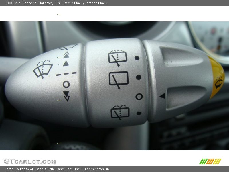 Chili Red / Black/Panther Black 2006 Mini Cooper S Hardtop