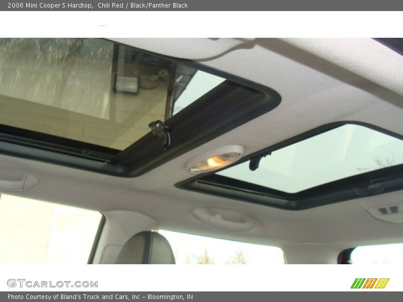Chili Red / Black/Panther Black 2006 Mini Cooper S Hardtop